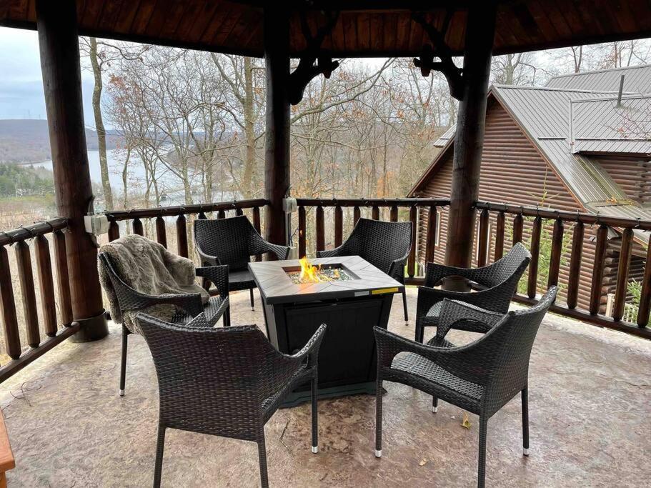 Vila Bella Vista! Amazing Lake Views, Hot Tub, Peleton! McHenry Exteriér fotografie